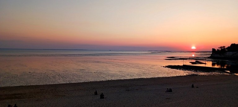 coucher de soleil sur la côte Atlantique